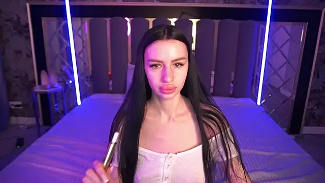 Snow WhiteeeX online show from 03/08/26, 06:39