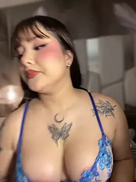 Snapshot of AHRI_LEE chatting on 12/13/24, 02:10 AHRI LEE online show from 12/13/24, 02:10