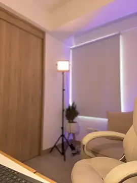 Lanataylor- online show from 01/18/26, 09:29