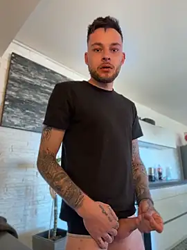 hottwoboys online show from 04/29/26, 10:41