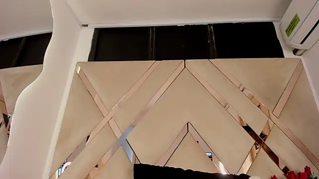 Snapshot of ninaht chatting on 03/19/25, 08:54 ninaht online show from 03/19/25, 08:54