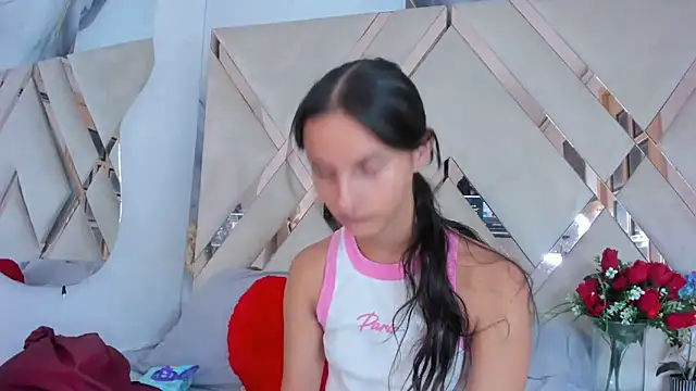 Snapshot of ninaht chatting on 10/01/25, 08:37 ninaht online show from 10/01/25, 08:37