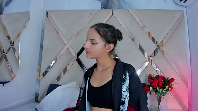 Snapshot of ninaht chatting on 10/20/25, 08:53 ninaht online show from 10/20/25, 08:53