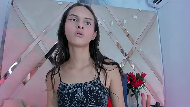 Snapshot of ninaht chatting on 11/04/25, 08:41 ninaht online show from 11/04/25, 08:41