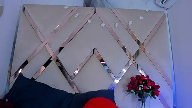 Snapshot of ninaht chatting on 11/05/25, 09:04 ninaht online show from 11/05/25, 09:04