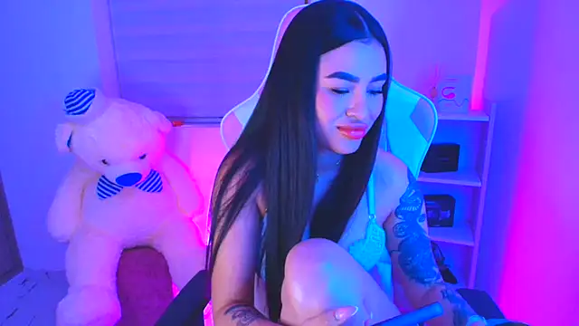 Snapshot of Liujunne2 chatting on 01/25/25, 12:17 Liujunne2 online show from 01/25/25, 12:17