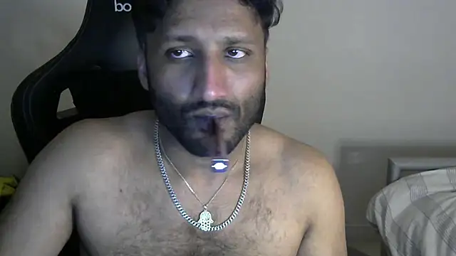 Snapshot of shadthebiguy chatting on 03/19/25, 12:15 shadthebiguy online show from 03/19/25, 12:15