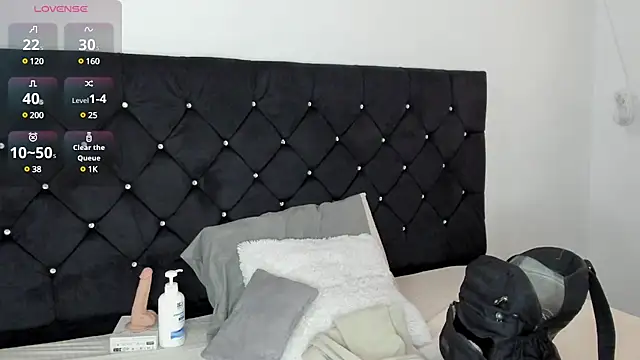 Snapshot of Natasha_by chatting on 01/14/25, 03:36 Natasha by online show from 01/14/25, 03:36