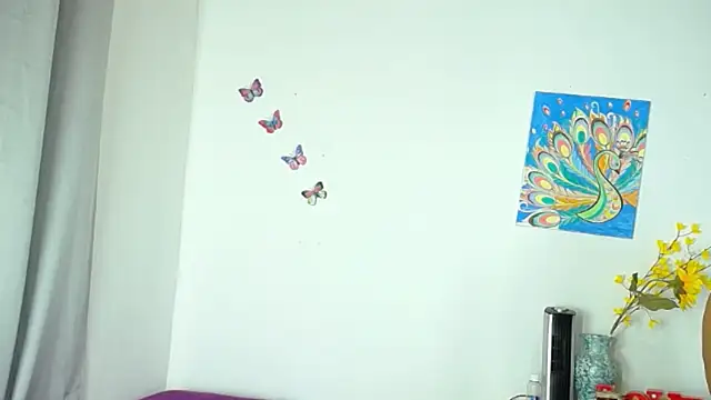 Snapshot of Madison__12 chatting on 12/07/24, 01:25 Madison 12 online show from 12/07/24, 01:25