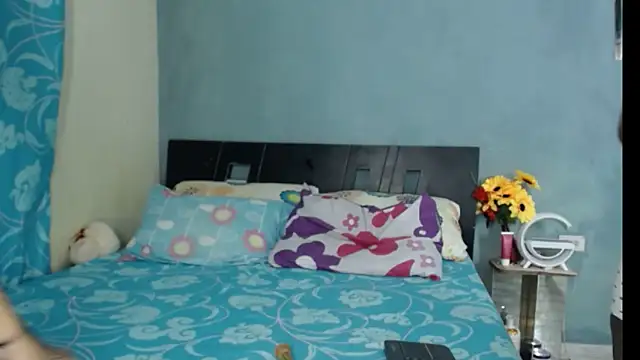 Madison  12 online show from 02/21/25, 02:17