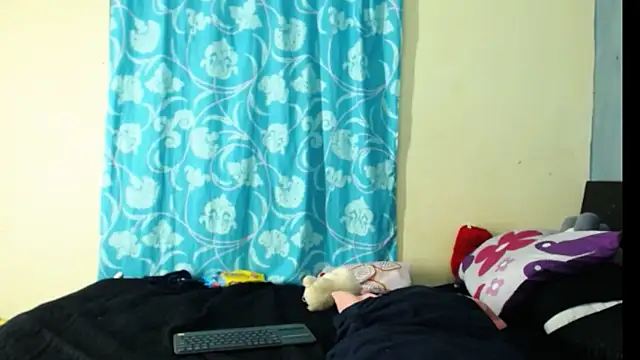 Snapshot of Madison__12 chatting on 03/03/25, 02:04 Madison 12 online show from 03/03/25, 02:04