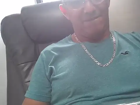 Snapshot of exmilitary chatting on 02/09/26, 10:14 exmilitary online show from 02/09/26, 10:14