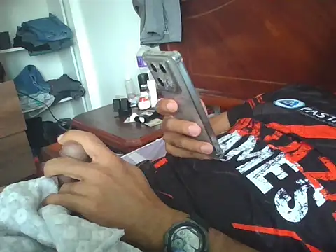 Snapshot of exmilitary chatting on 02/17/26, 03:40 exmilitary online show from 02/17/26, 03:40