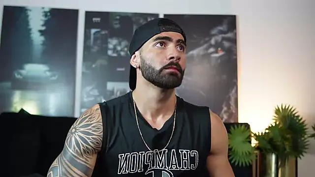 Austin bolt online show from 10/03/25, 02:19