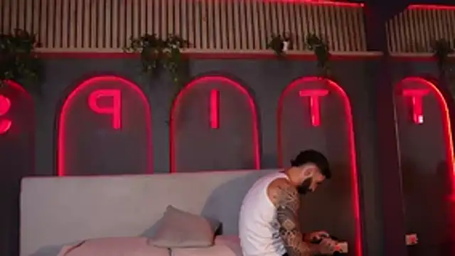 Austin bolt online show from 10/16/25, 02:23