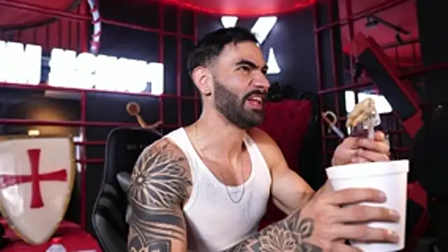 Austin bolt online show from 04/12/26, 01:21