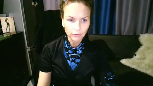 Snapshot of Elizabe_th chatting on 10/15/25, 05:46 Elizabe th online show from 10/15/25, 05:46