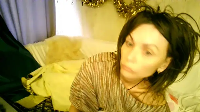 Snapshot of Elizabe_th chatting on 02/20/26, 12:27 Elizabe th online show from 02/20/26, 12:27
