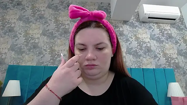 MelanieBrownn online show from 02/03/25, 06:34