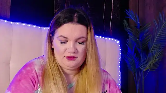 MelanieBrownn online show from 04/03/26, 04:43