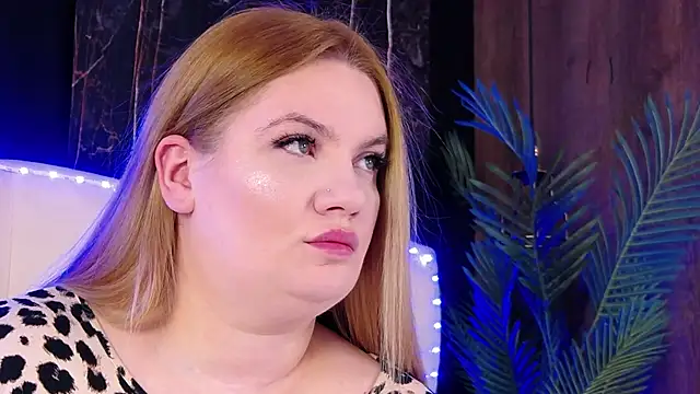 MelanieBrownn online show from 04/23/26, 04:35