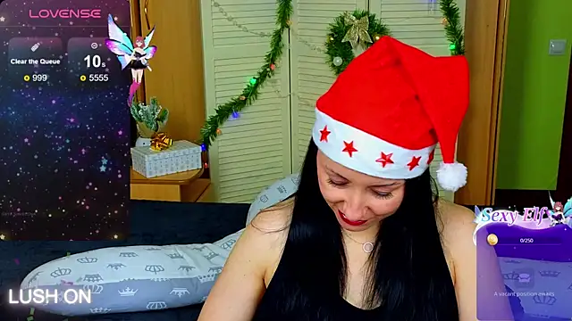 Snapshot of Roxyy_Star chatting on 12/29/24, 03:33 Roxyy Star online show from 12/29/24, 03:33