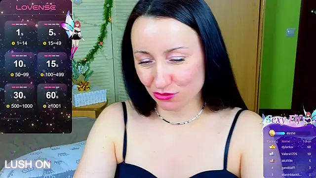 Snapshot of Roxyy_Star chatting on 01/05/25, 08:11 Roxyy Star online show from 01/05/25, 08:11