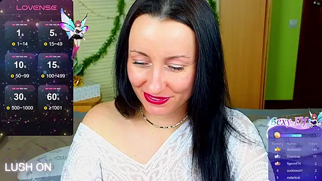 Snapshot of Roxyy_Star chatting on 01/06/25, 07:52 Roxyy Star online show from 01/06/25, 07:52