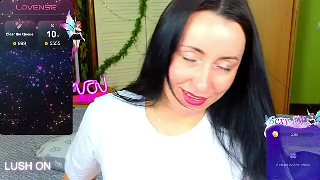 Snapshot of Roxyy_Star chatting on 01/17/25, 03:12 Roxyy Star online show from 01/17/25, 03:12