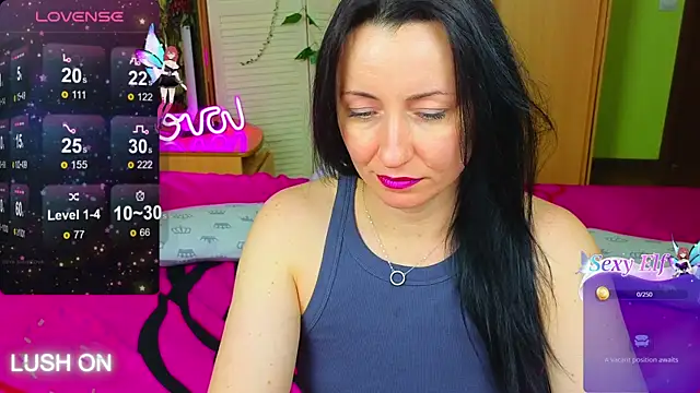 Snapshot of Roxyy_Star chatting on 02/03/25, 11:53 Roxyy Star online show from 02/03/25, 11:53