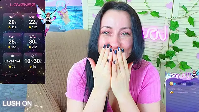 Snapshot of Roxyy_Star chatting on 02/05/25, 06:13 Roxyy Star online show from 02/05/25, 06:13