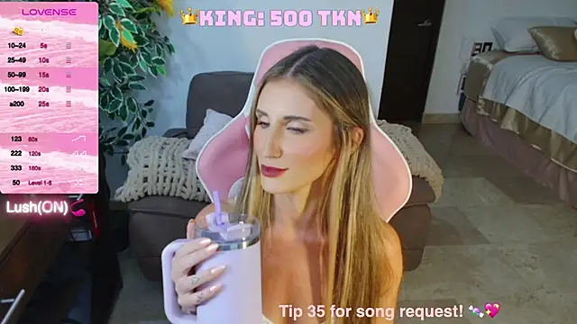 Snapshot of Angel-Ava chatting on 12/14/24, 08:13 Angel-Ava online show from 12/14/24, 08:13