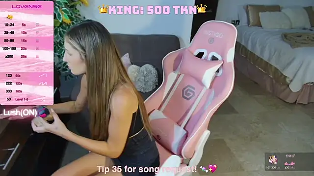 Snapshot of Angel-Ava chatting on 12/19/24, 05:51 Angel-Ava online show from 12/19/24, 05:51