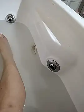 luana63 online show from 03/01/26, 12:40