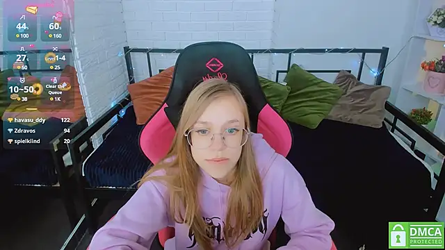 LayriantaVee online show from 01/16/25, 01:14