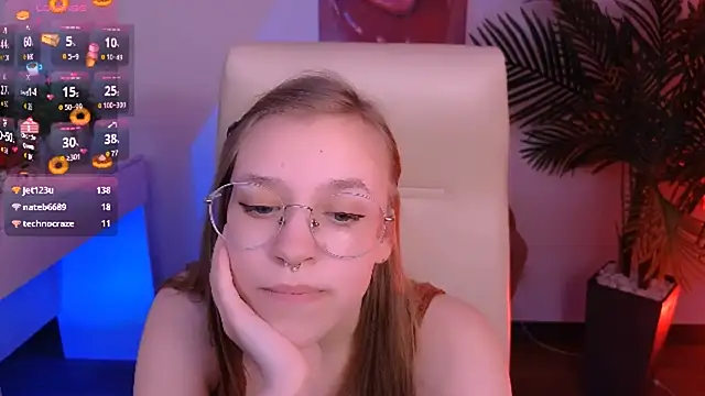 LayriantaVee online show from 02/05/25, 01:11