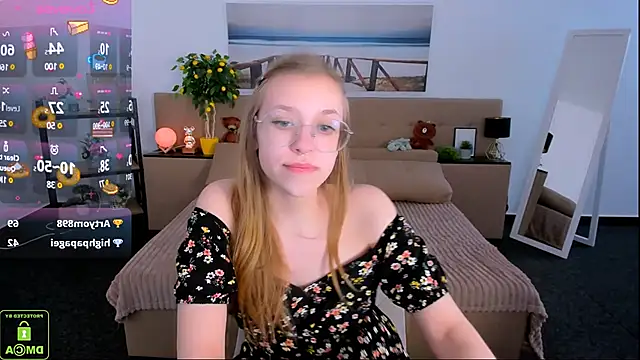 LayriantaVee online show from 02/13/25, 01:15