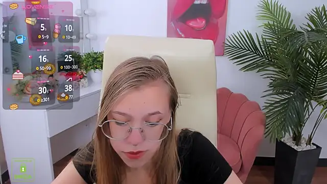 LayriantaVee online show from 09/23/25, 06:49