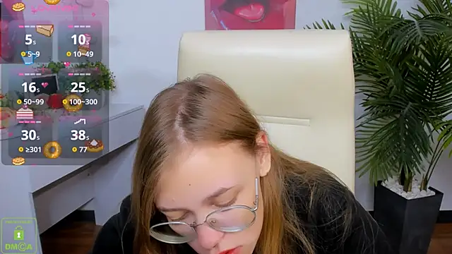 LayriantaVee online show from 10/06/25, 06:00