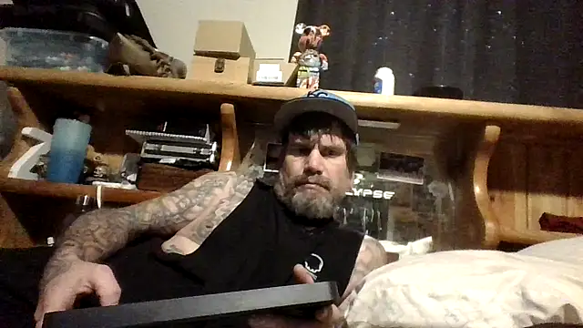 clitstitsandbongrips online show from 10/17/25, 02:52