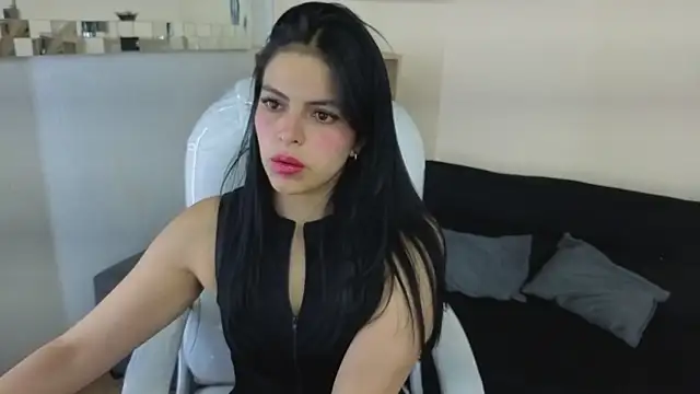 Eliie Ruizz online show from 10/29/25, 09:27