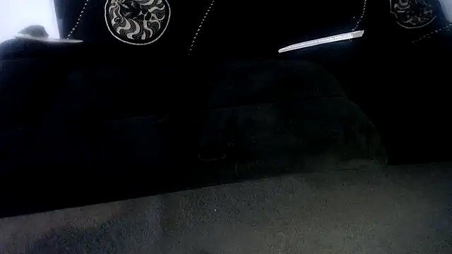 Niquitasparkles online show from 12/14/25, 10:36