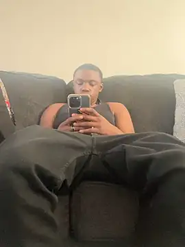 TransboyJay online show from 11/03/25, 10:10