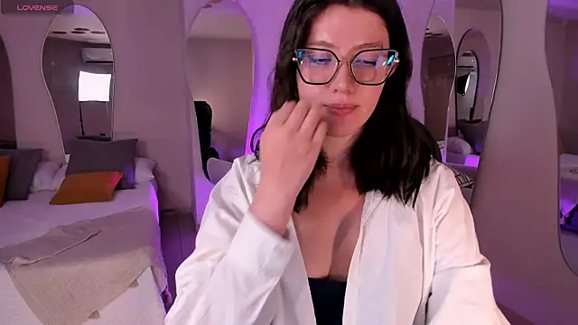 AmberFarrell online show from 03/23/26, 08:13