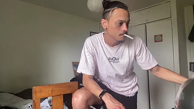 villanocat online show from 12/06/24, 04:28