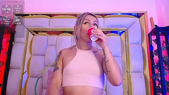 Princess Helena online show from 01/18/25, 04:37