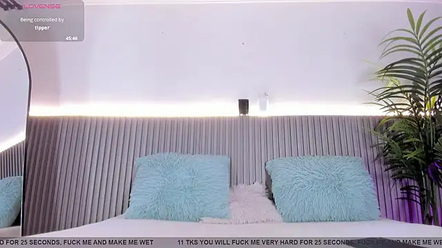 valentina lux online show from 03/07/26, 07:22