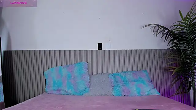 valentina lux online show from 05/23/26, 07:29