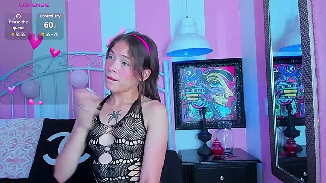 Snapshot of Liah_Grey8 chatting on 02/21/25, 09:32 Liah Grey8 online show from 02/21/25, 09:32