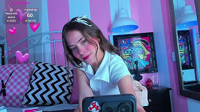 Snapshot of Liah_Grey8 chatting on 03/15/25, 09:27 Liah Grey8 online show from 03/15/25, 09:27